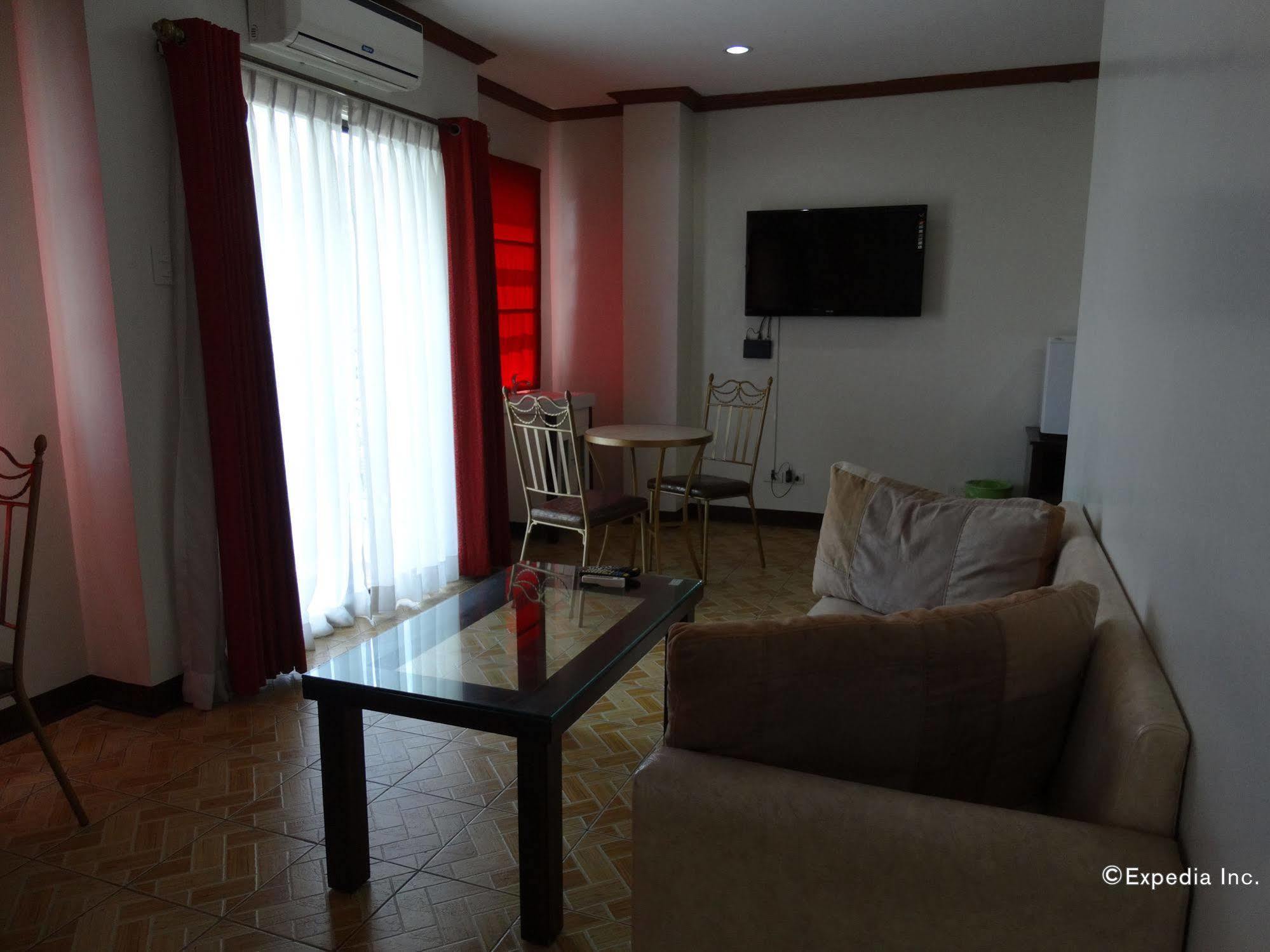 Ecoland Suites & Inn Davao Екстер'єр фото