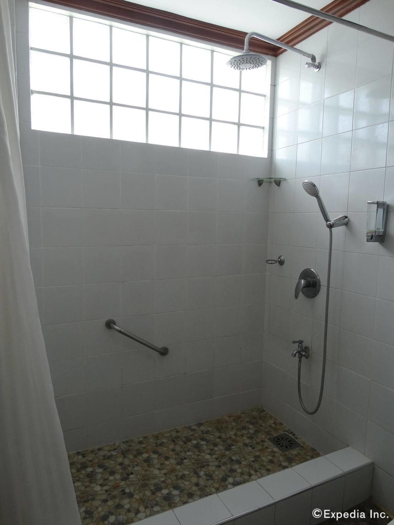 Ecoland Suites & Inn Davao Екстер'єр фото