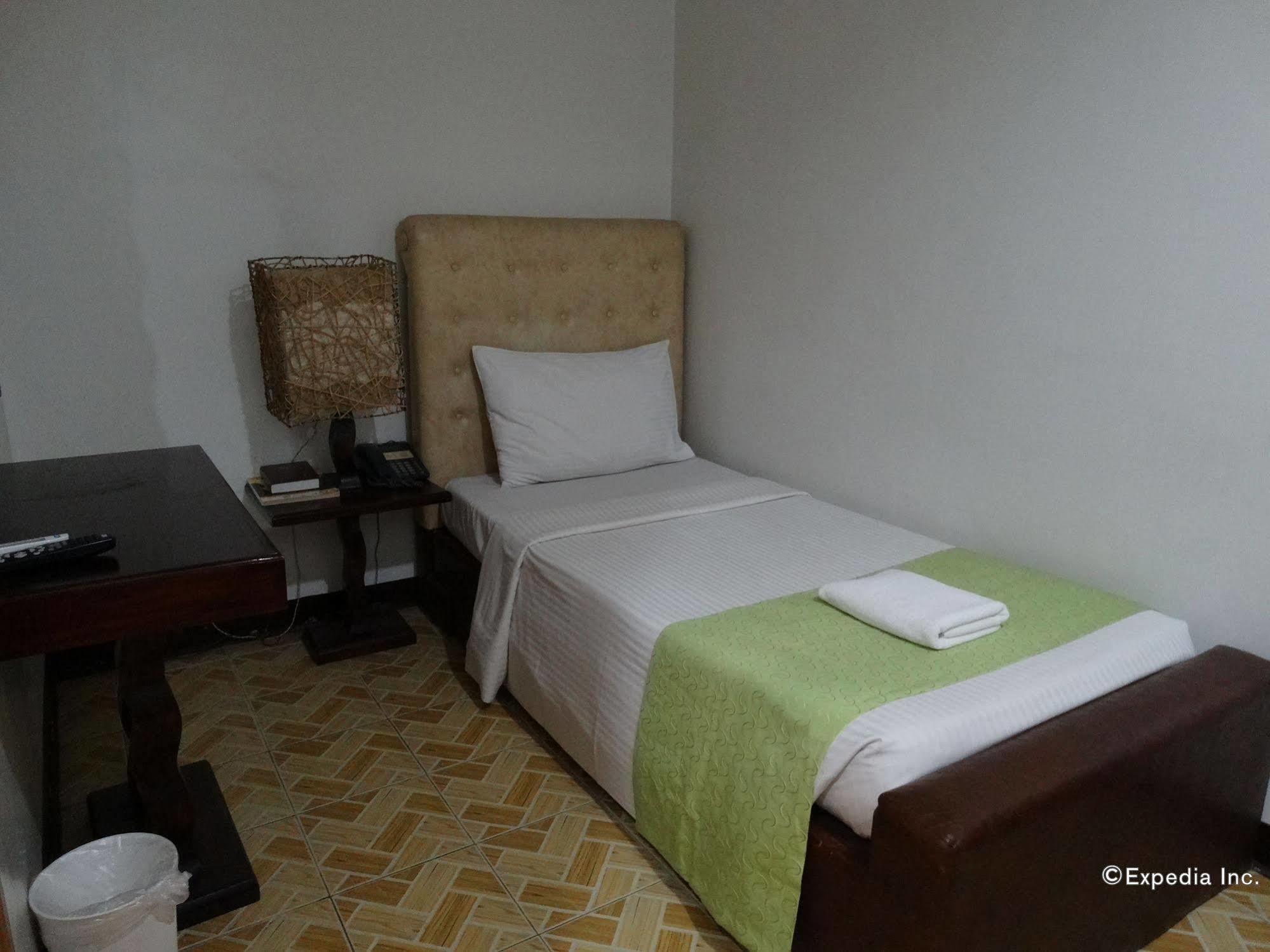 Ecoland Suites & Inn Davao Екстер'єр фото
