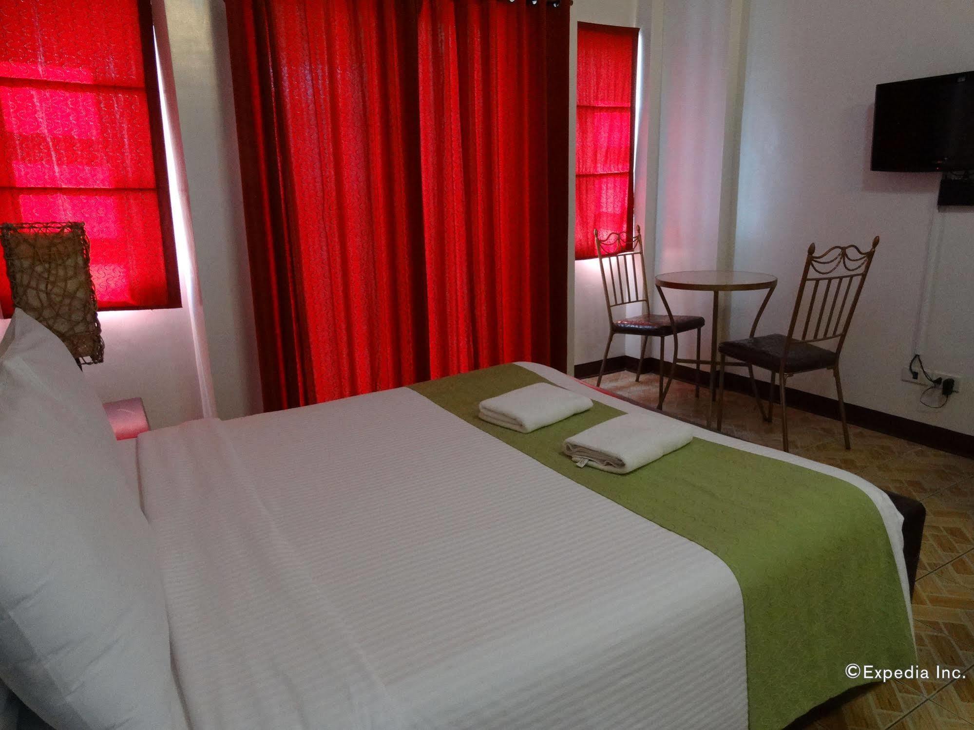 Ecoland Suites & Inn Davao Екстер'єр фото