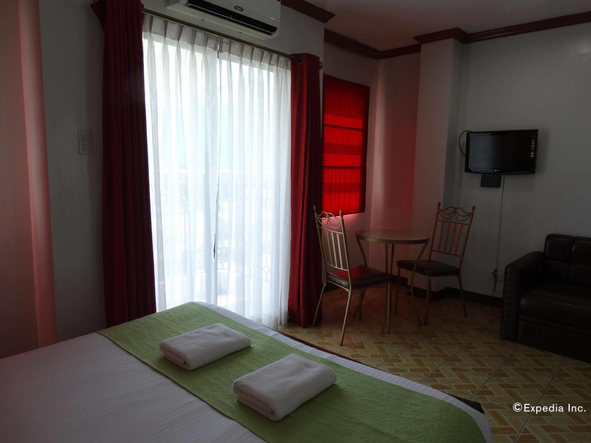 Ecoland Suites & Inn Davao Екстер'єр фото